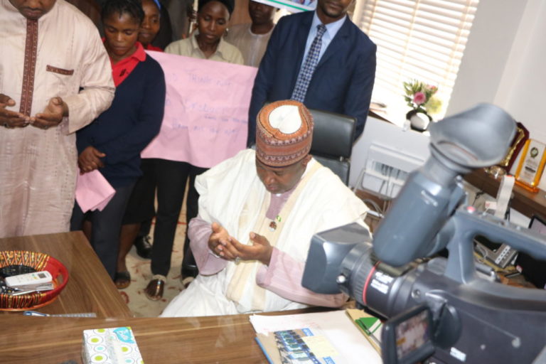 SIRIKA SWEARING IN DAY