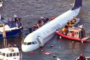 HUDSON RIVER DITCHING. SURVEILLANCE VIDEO