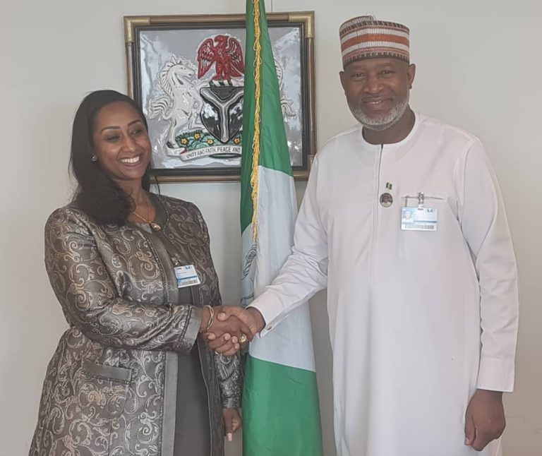 SIRIKA WITH ETHIOPIAN MINISTER