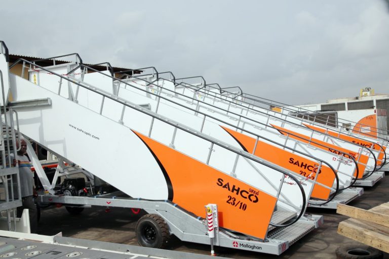 SAHCO- PASSENGER STEP UNIT