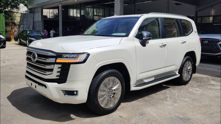 LANDCRUISER 300 70TH ANNIVERSARY EDITION