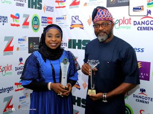 BASL CSR AWARD- WITH EX NANTA PRESIDENT