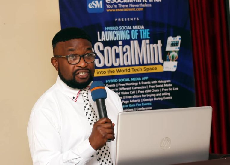 ESM FOUNDER SOLO feature pix- A1