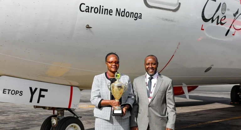 KQ CARO WITH MD @ EDITED FUSELAGE