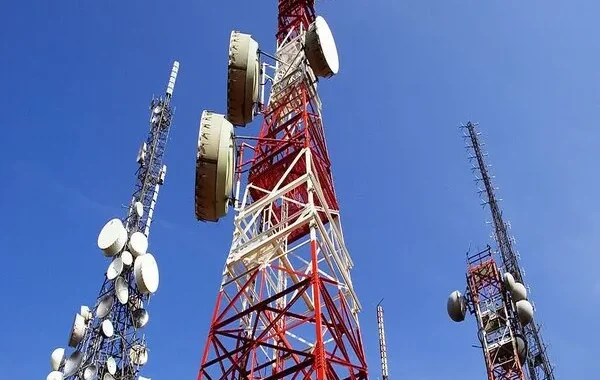 TELECOM MAST