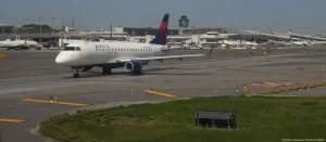 DELTA COLLISION IN LAGUARDIA USA