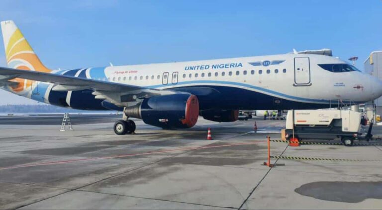 UNA A-320 AIRBUS