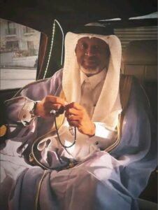 HADI SIRIKA N RELIGIOUS TOGA